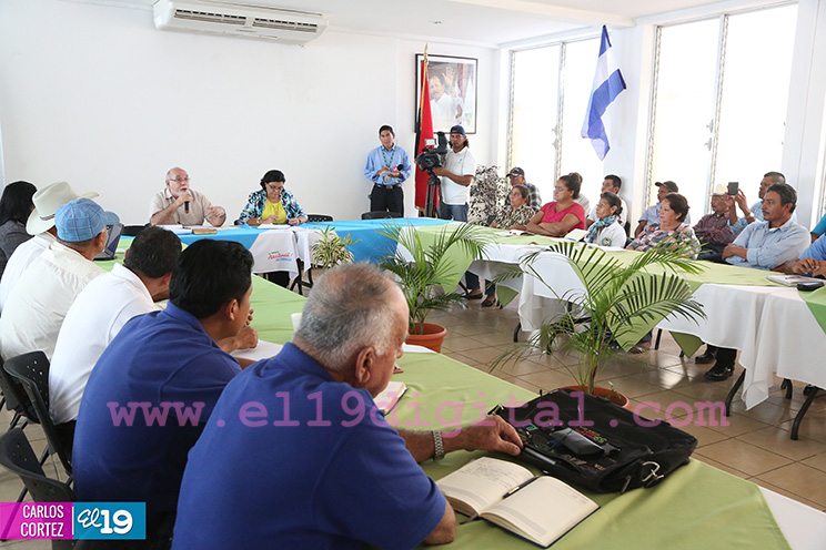 Productores de maíz y frijol listos para la siembra de apante