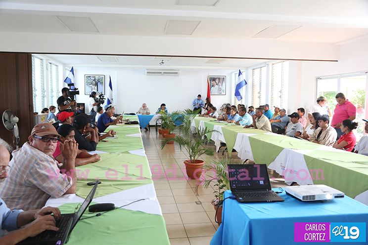 Productores de maíz y frijol listos para la siembra de apante