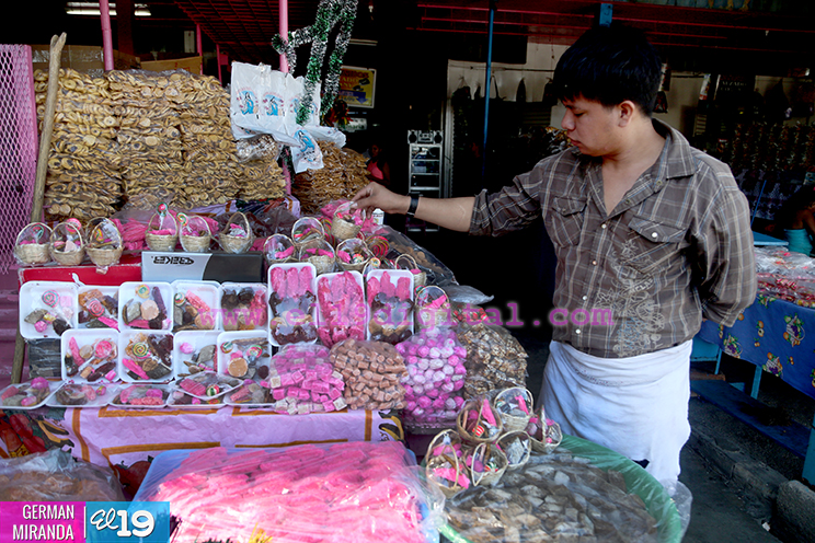 Inicio del novenario a la Virgen aumenta el comercio en los mercados
