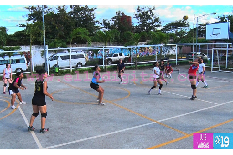 Jóvenes nicaragüenses miden sus habilidades en Campeonato Nacional de Voleibol