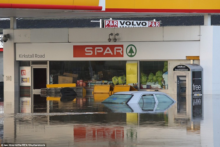 Cientos de evacuados en el norte de Inglaterra por inundaciones