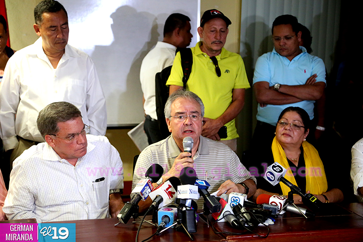 Acuerdan incremento del 8 y 9 por ciento del salario mínimo