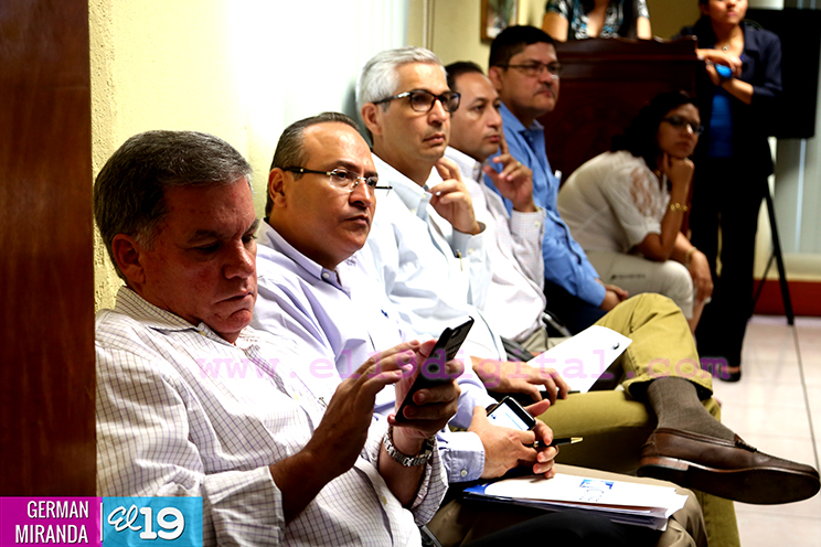 Acuerdan incremento del 8 y 9 por ciento del salario mínimo