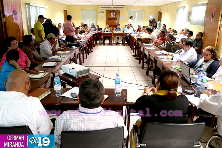 Acuerdan incremento del 8 y 9 por ciento del salario mínimo