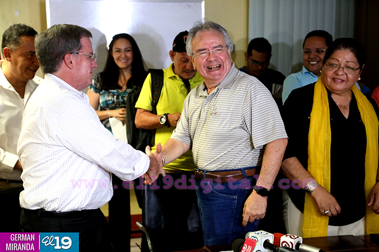 Acuerdan incremento del 8 y 9 por ciento del salario mínimo