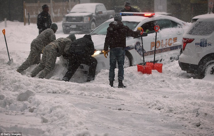 Diez muertos por mega tormenta invernal Jonas en EEUU
