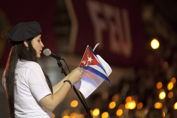 Cuba rinde tributo a José Martí en Marcha de las Antorchas
