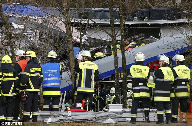 Fatal choque de trenes en el sur de Alemania deja 9 muertos