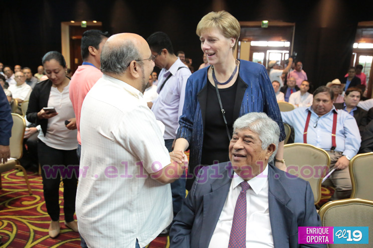 Realizan simposio Nicaragua: Perspectivas Económicas y Energéticas