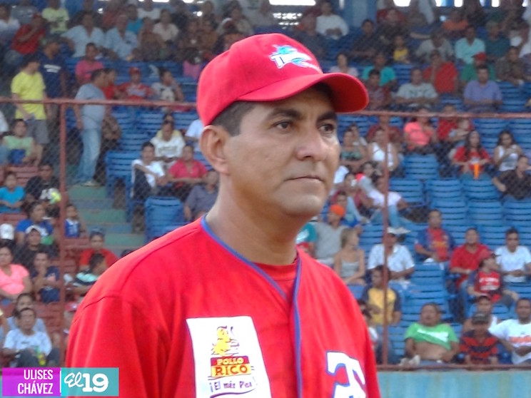 Everth Cabrera debuta con los Tiburones de Granada