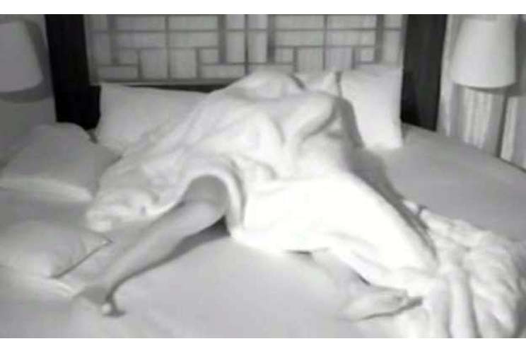 Quitan corona a Miss Gran Bretaña por tener sexo en tv