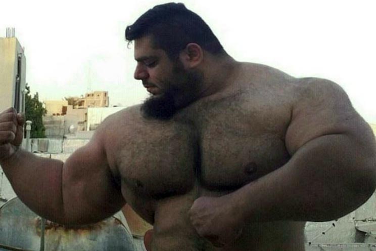 El "Hulk" iraní se impone en Instagram con su enorme musculatura