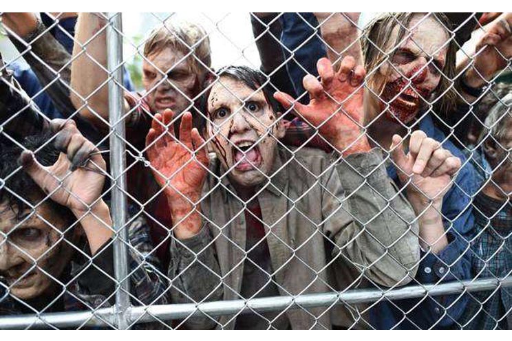 ¡Escalofriante! Así es por dentro el nuevo parque temático de The Walking Dead