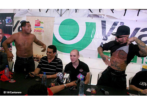 Mayorga y Martínez se desafían en careo frente a la prensa