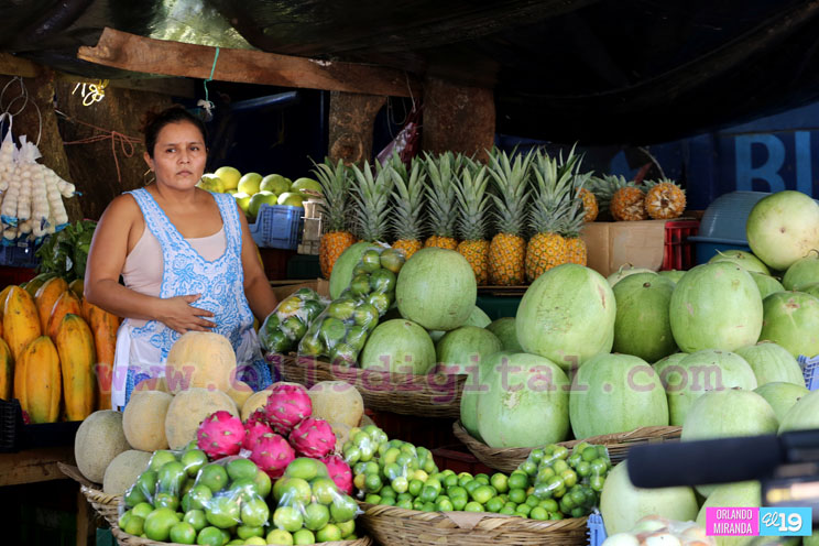 Precios en frutas y verduras se mantienen estables en el Mercado Israel Lewites