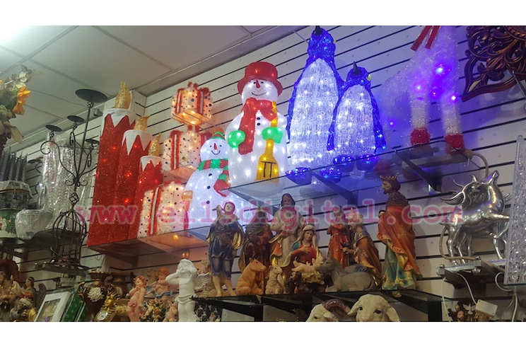 La navidad comienza a instalarse en el mercado oriental