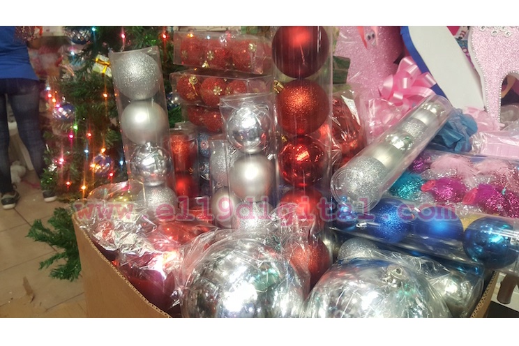 La navidad comienza a instalarse en el mercado oriental