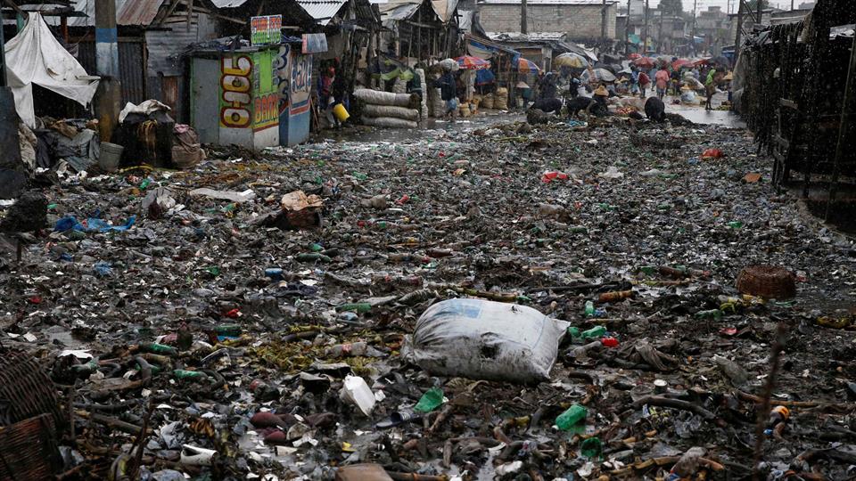 Huracán Matthew se abate sobre Bahamas y avanza hacia costa este de Florida
