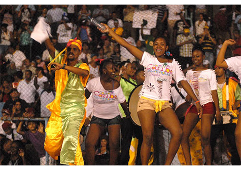 Guiados por Ramírez, Indios logran primera victoria de la Final