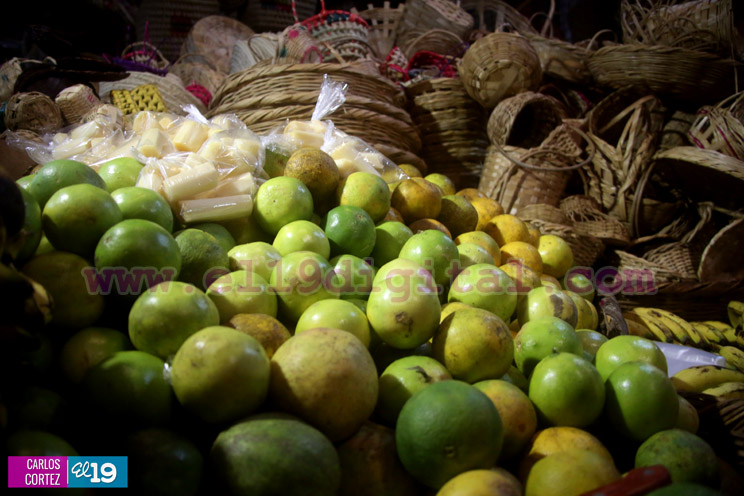 Comerciantes satisfechos con buenas ventas de productos alusivos a La Gritería