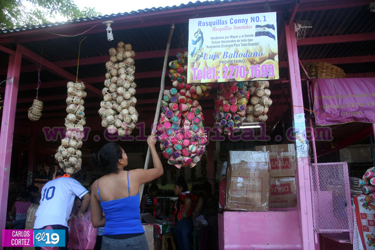 Comerciantes satisfechos con buenas ventas de productos alusivos a La Gritería