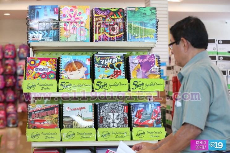 Comercio listo para el inicio de clases