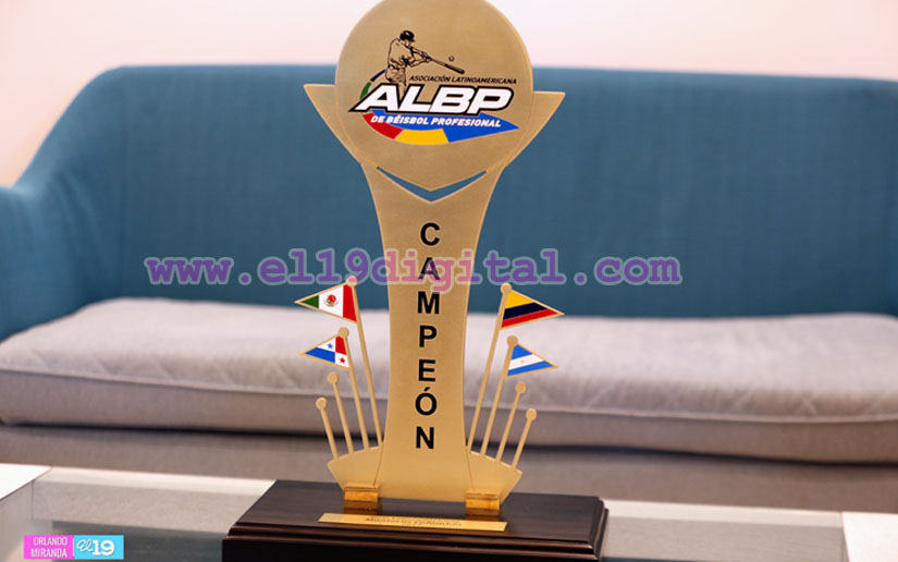 Retornan a Nicaragua los Campeones de la Serie Latinoamericana de Béisbol 