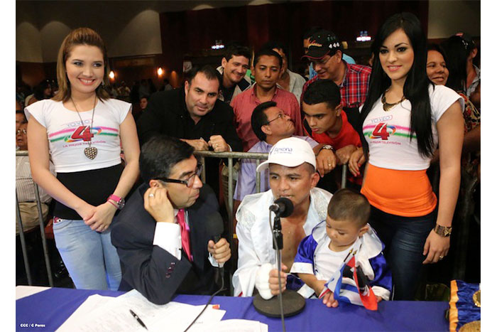 Triunfa el "Chocolatito" en el séptimo