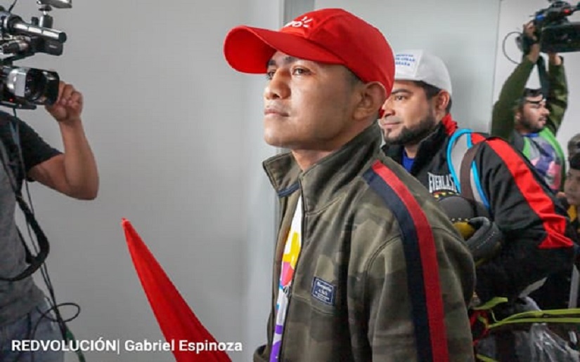 Román González es recibido con Mucha Alegría 