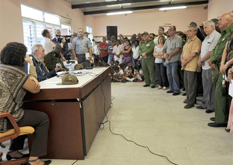 Inauguró Fidel Complejo Educacional “Vilma Espín Guillois” (VIDEO)
