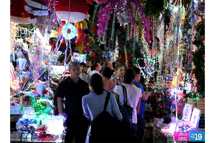 Comerciantes de los mercados esperan que aguinaldo dinamice ventas