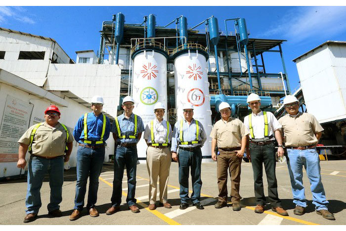 Vicepresidente Halleslevens destaca importancia de industria azucarera