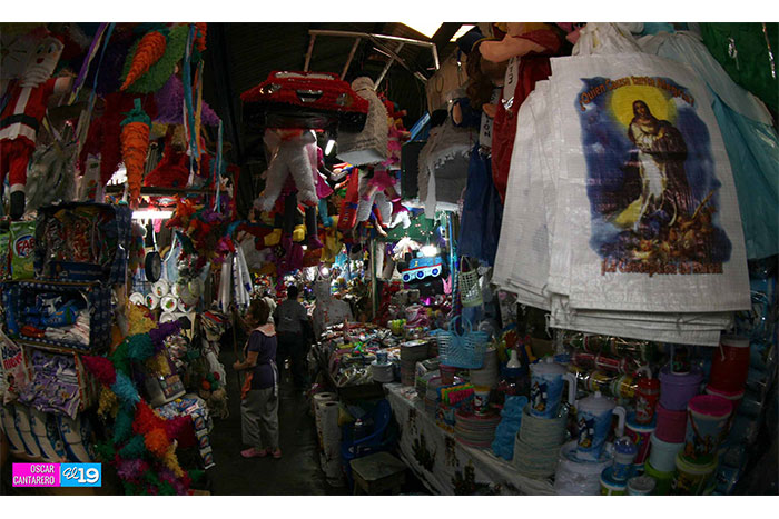 Comerciantes con buenas expectativas para fiestas decembrinas