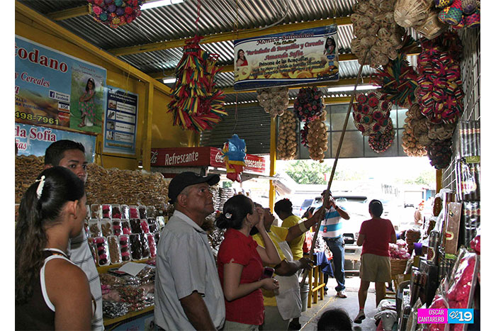 Comerciantes con buenas expectativas para fiestas decembrinas