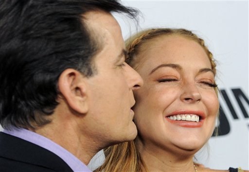 Lindsay Lohan llega tarde a estreno de película