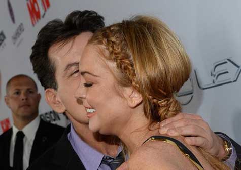 Lindsay Lohan llega tarde a estreno de película