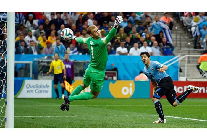 Uruguay se salva y elimina a Inglaterra del Mundial