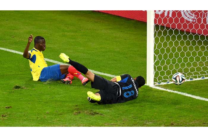 Enner Valencia sostiene a Ecuador y deja en coma a Honduras