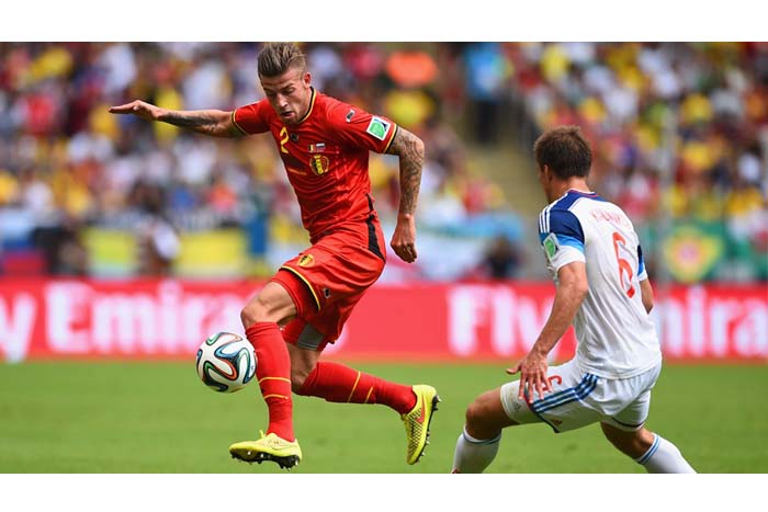 Belgica deja tendido a Rusia en el último minuto