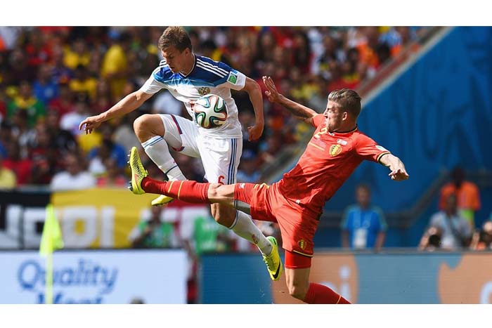 Belgica deja tendido a Rusia en el último minuto