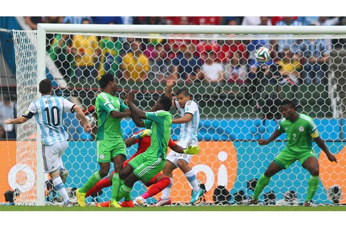 Argentina se impone a Nigeria 3-2