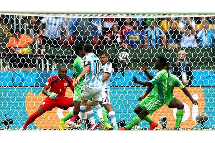 Argentina se impone a Nigeria 3-2