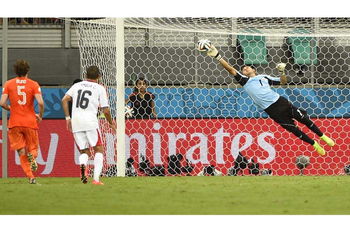La Naranja Mecánica derrota 4-3 a Costa Rica en ronda de penales
