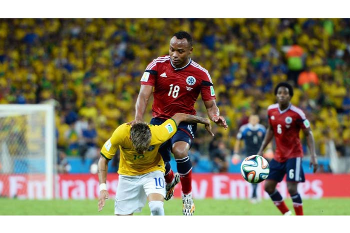 Amenazan a la hija de Camilo Zúñiga, el que lesionó a Neymar