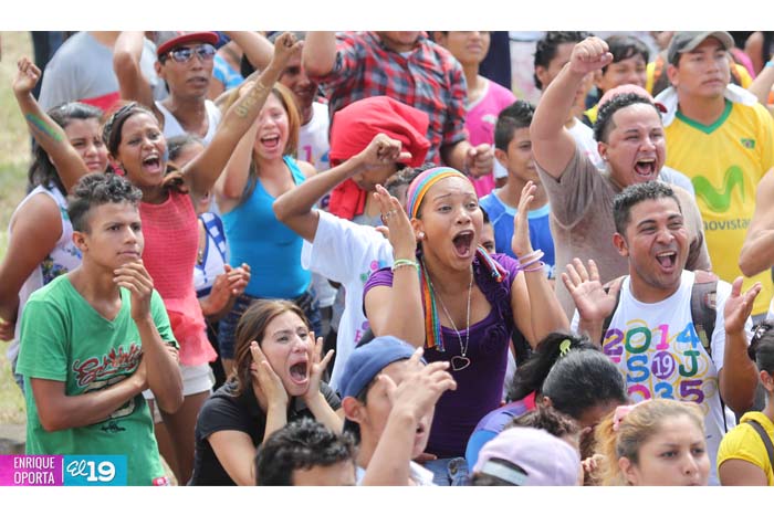 Nicaragüenses viven la semifinal del mundial en Estadio Virtual