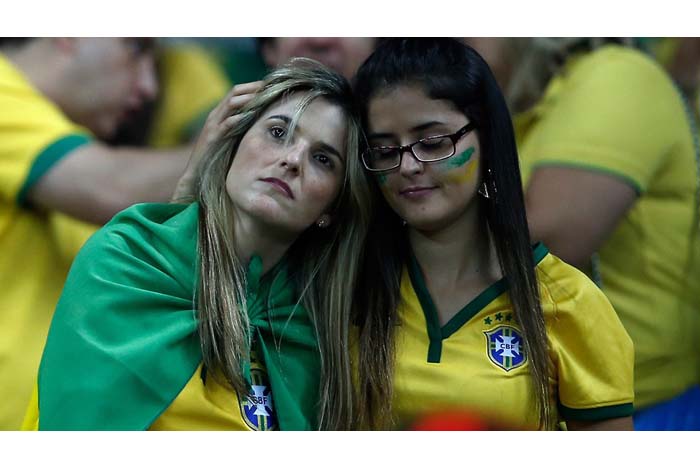 La tristeza y la vergüenza toman las calles de Brasil tras el 1-7 en semis