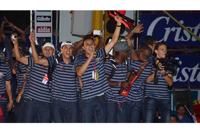 Como héroes reciben a selección de Costa Rica 