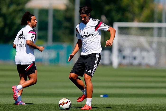 Di María y Khedira vuelven a entrenar en Valdebebas a la espera de su salida