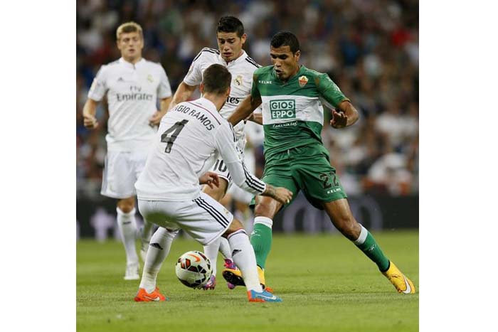 Real Madrid goleó 5-1 a Elche con cuatro goles de Cristiano Ronaldo