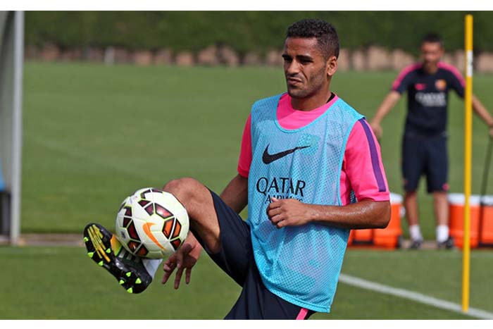 El Barça prepara el duelo ante el Granada con las novedades de Douglas y Alba